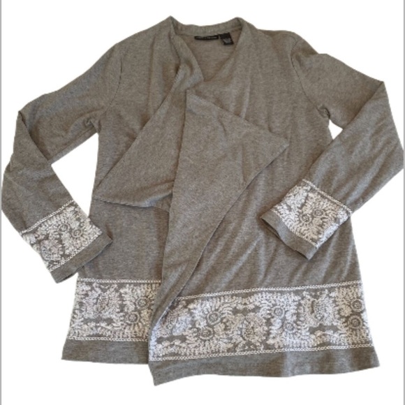 Chelsea & Theodore Gray Open Front Cardigan SZ L White Floral Embroidery Women’s - Picture 2 of 10